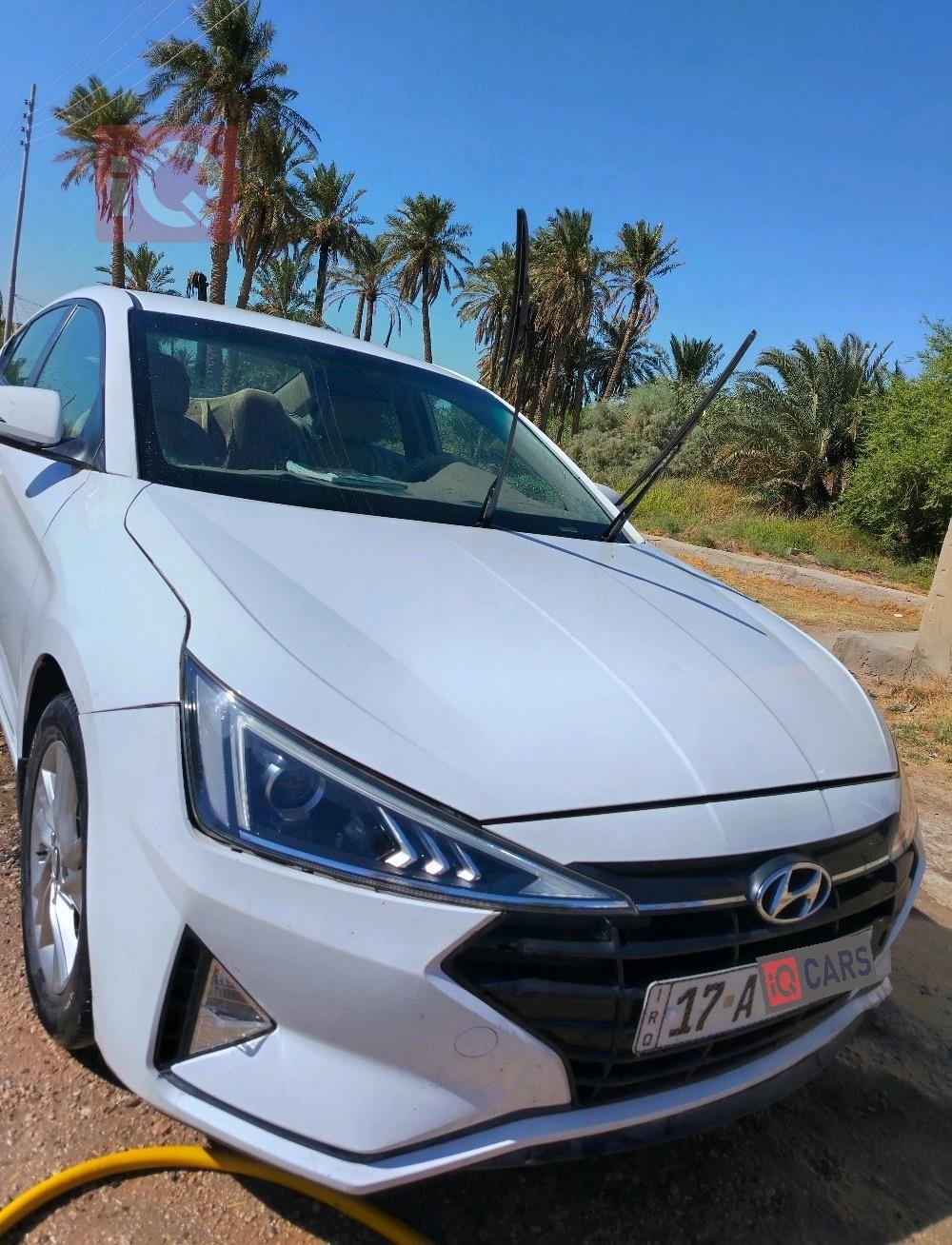 هیوندای ئەلەنترا